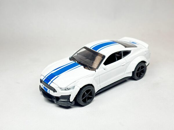 1:36 MUSTANG GT