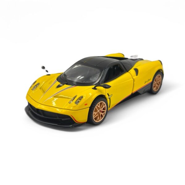 1:32 Pagani Huayra Roadster yellow