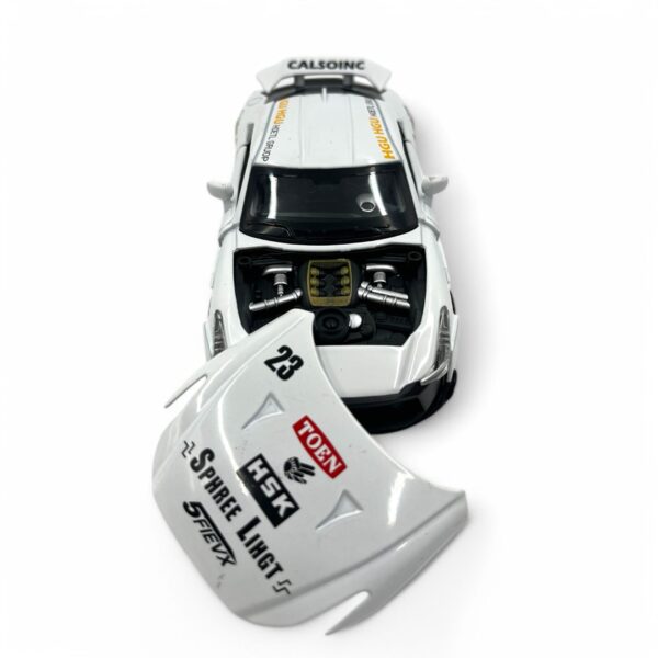 1:32 Nissan GT - R50 , Removable Hood White